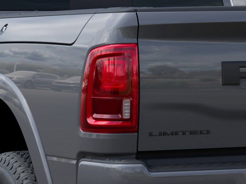 New 2026 RAM 2500 Limited AWD/4WD image 9