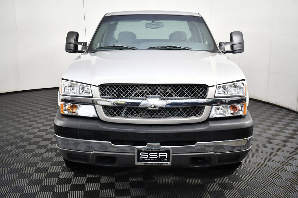 Used 2004 Chevrolet Silverado 2500 LS image 2