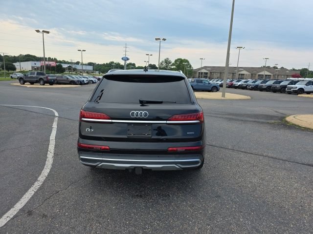 Used 2021 Audi Q7 2.0T Premium Plus AWD/4WD image 4