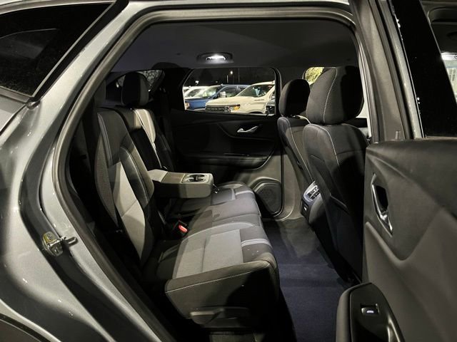 Used 2025 Chevrolet Blazer LT FWD image 16