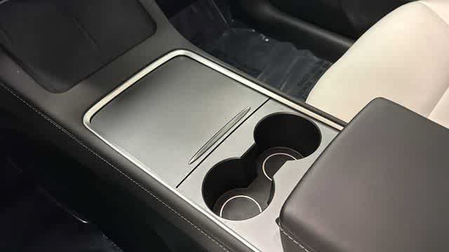 Used 2024 Tesla Model Y Performance AWD/4WD image 19