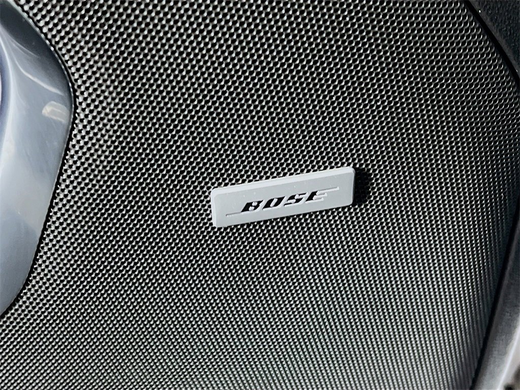 Used 2023 Chevrolet Suburban Premier image 18