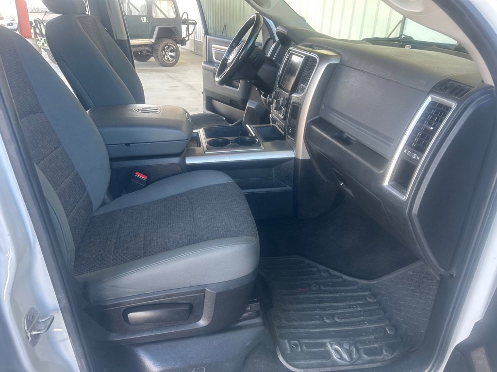 Used 2015 RAM 1500 Classic SLT image 14