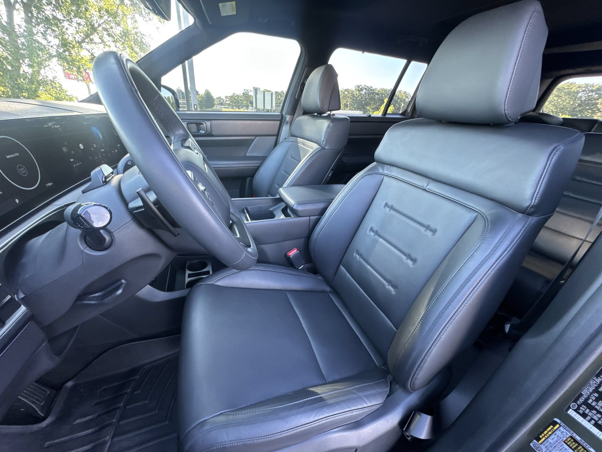 Used 2024 Hyundai Santa Fe Calligraphy AWD/4WD image 11