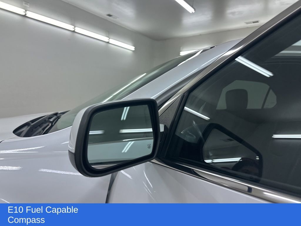 Used 2017 Chevrolet Equinox LT w/ Convenience Package image 16