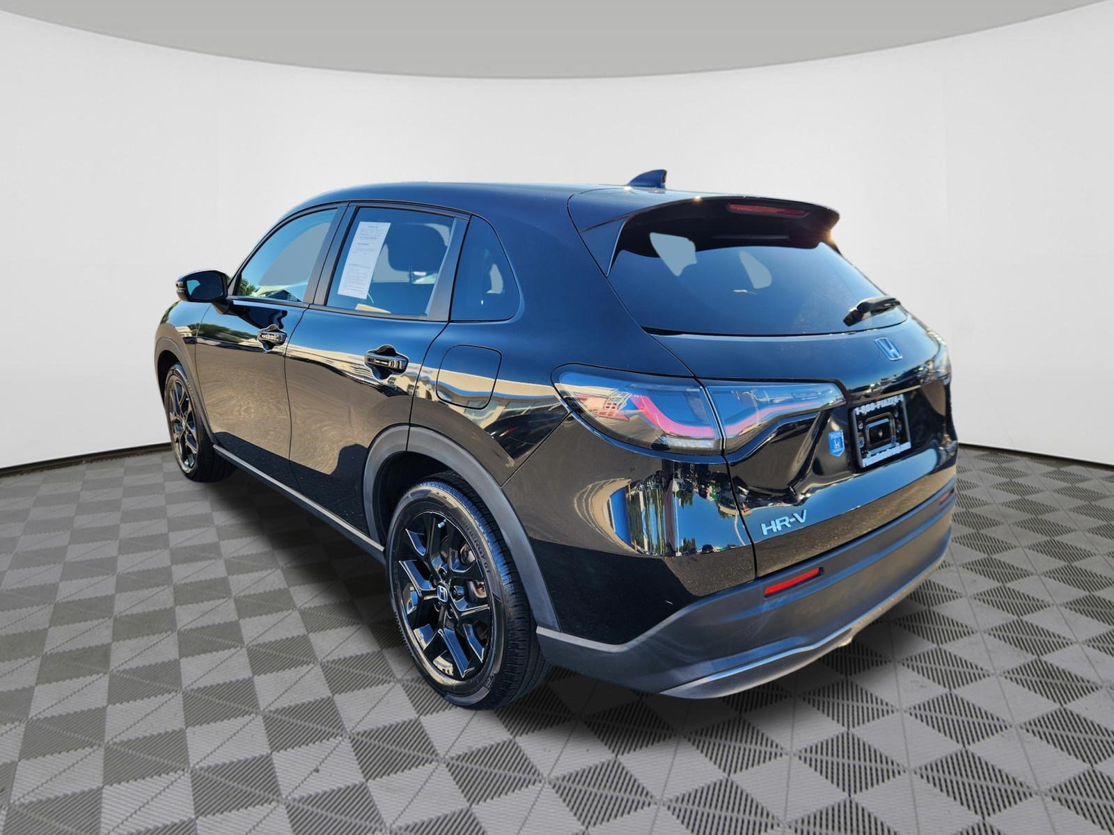 Certified 2024 Honda HR-V Sport image 3