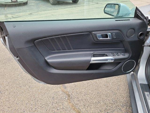 Used 2023 Ford Mustang Premium image 7