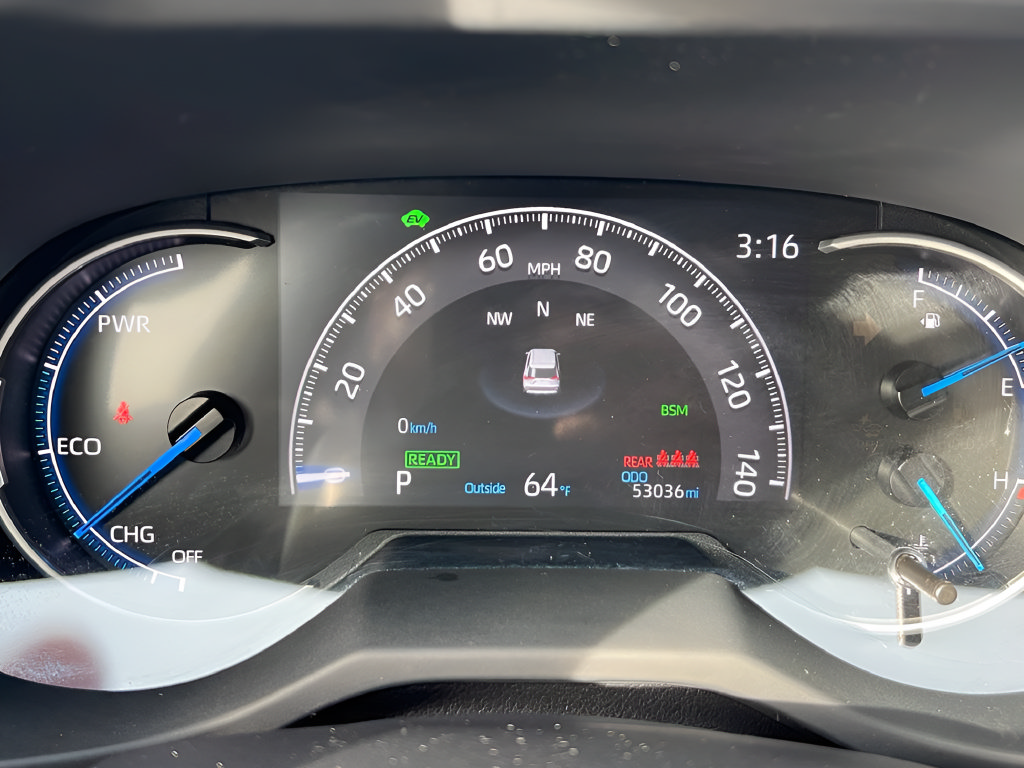 Used 2022 Toyota RAV4 XSE AWD/4WD image 21