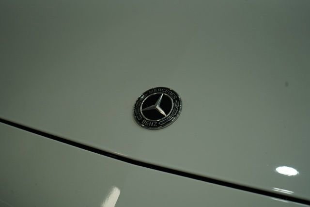 Used 2020 Mercedes-Benz C 300 Sedan image 11