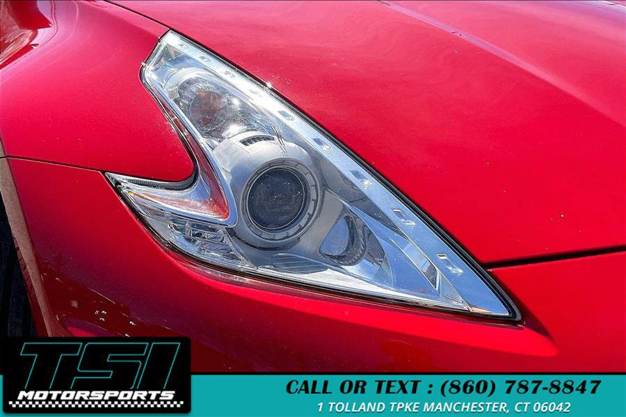 Used 2016 Nissan 370Z Coupe RWD image 24