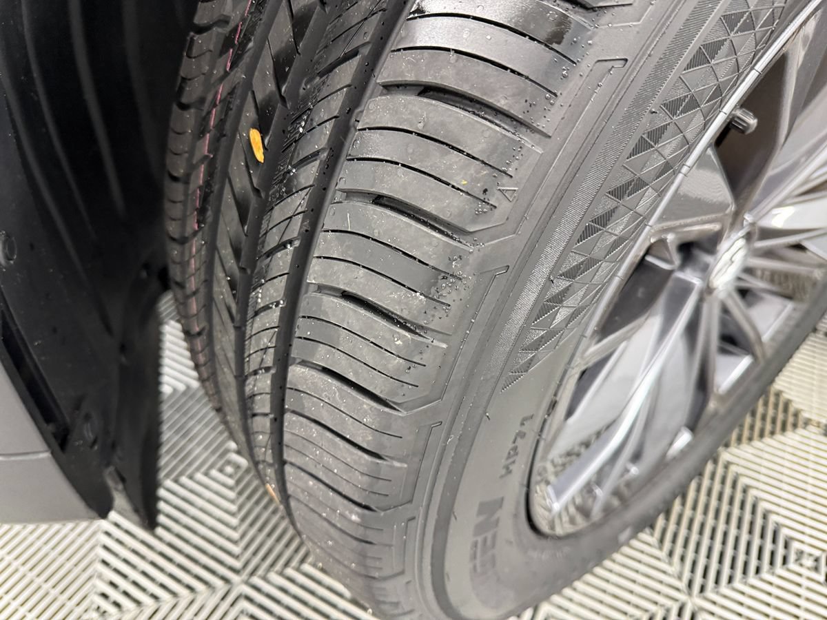 Used 2025 MAZDA CX-70 3.3 Turbo w/ Preferred Package AWD/4WD image 32