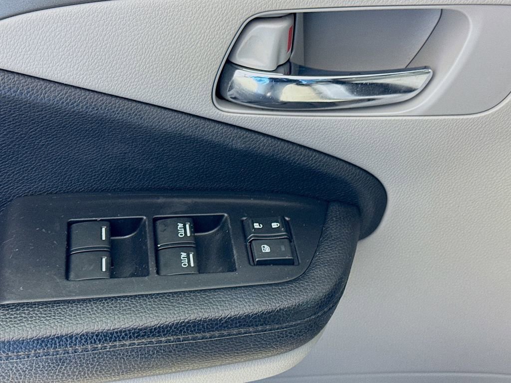 Used 2018 Honda Pilot LX image 21