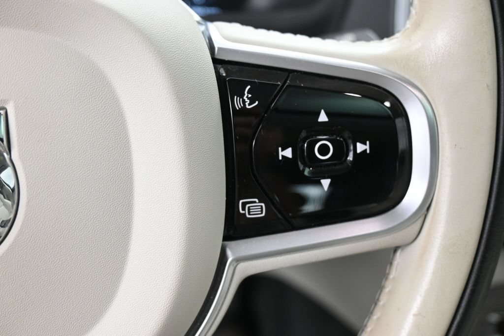 Used 2021 Volvo XC90 T6 Inscription AWD/4WD image 44