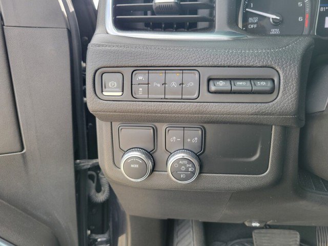 Used 2021 GMC Yukon Denali w/ Denali Premium Package image 19