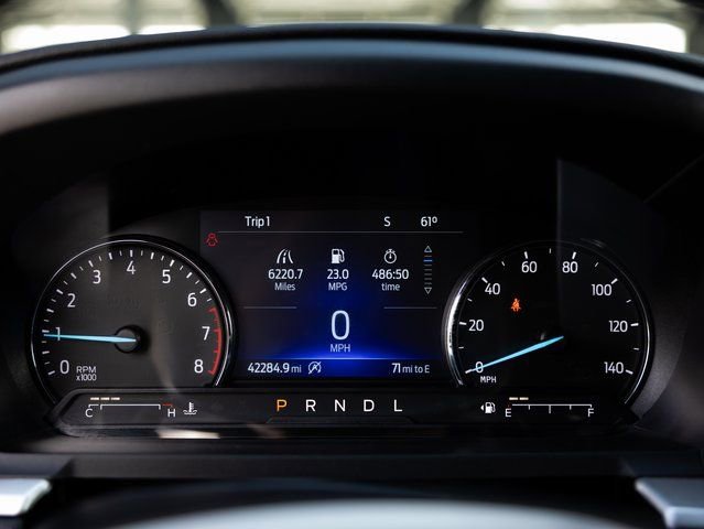 Used 2021 Ford Explorer XLT image 14