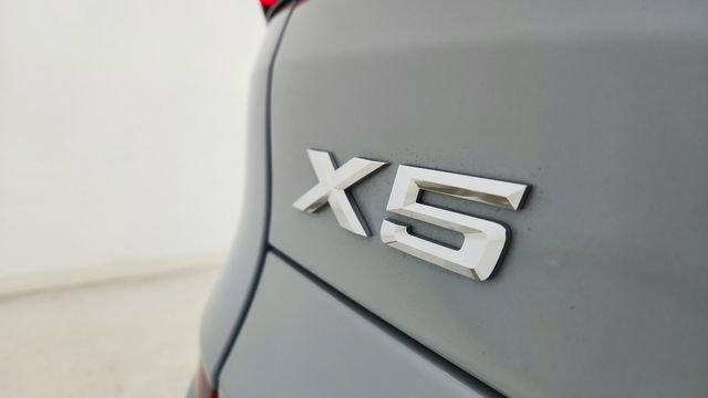 Used 2025 BMW X5 xDrive40i w/ M Sport Package image 18