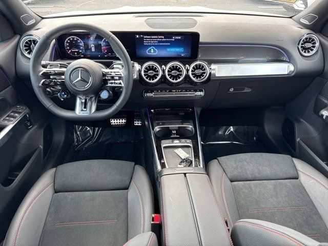 New 2025 Mercedes-Benz GLB 35 AMG 4MATIC image 8
