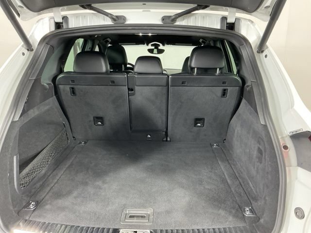 Used 2017 Porsche Cayenne AWD/4WD image 27