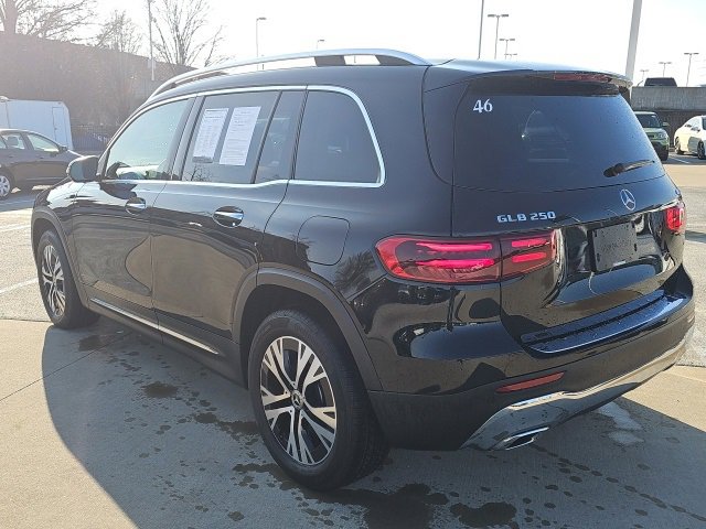 Certified 2025 Mercedes-Benz GLB 250 4MATIC image 4