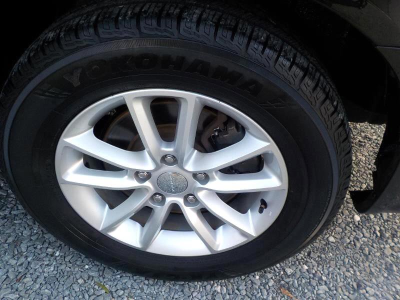 Used 2016 Dodge Grand Caravan SXT image 27