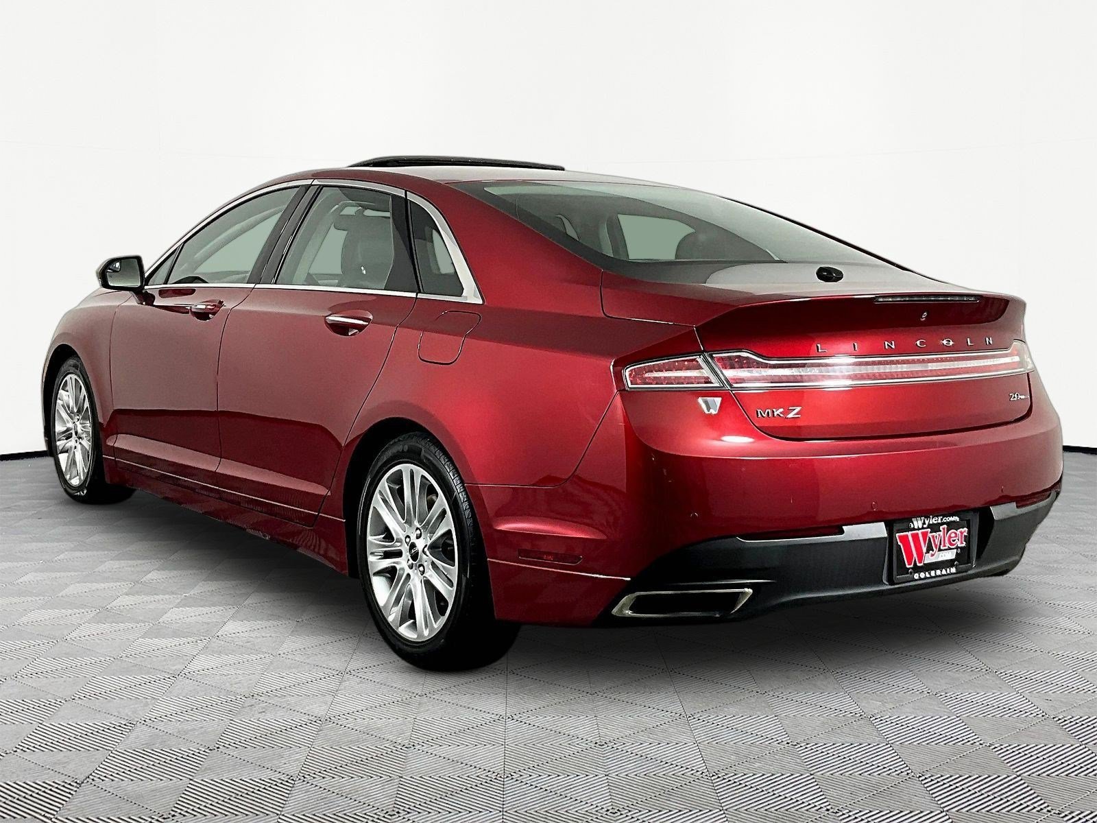 Used 2014 Lincoln MKZ w/ Equipment Group 101A Select FWD image 4