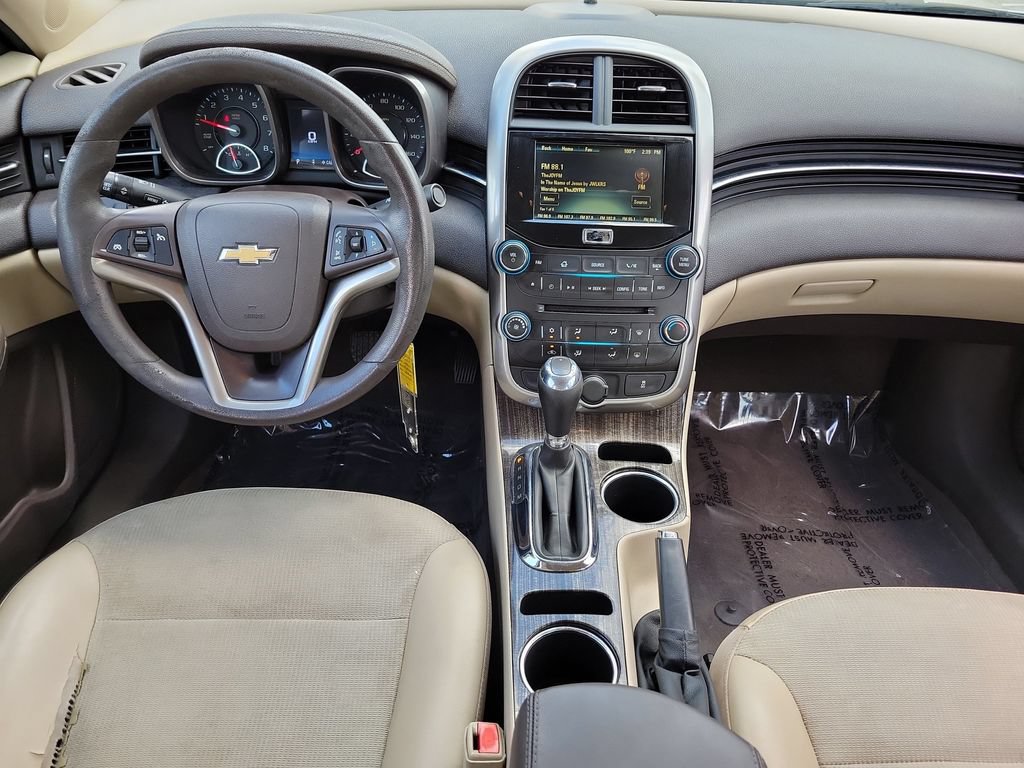 Used 2015 Chevrolet Malibu LT w/ Power Convenience Package FWD image 10