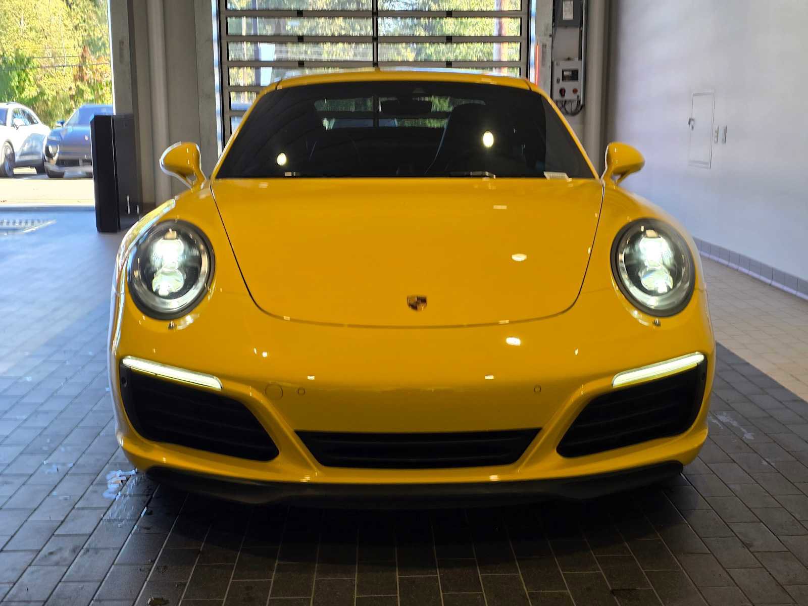 Used 2017 Porsche 911 Carrera S image 10