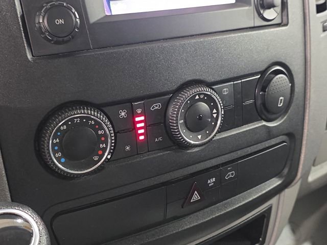 Used 2016 Freightliner Sprinter 3500 image 17