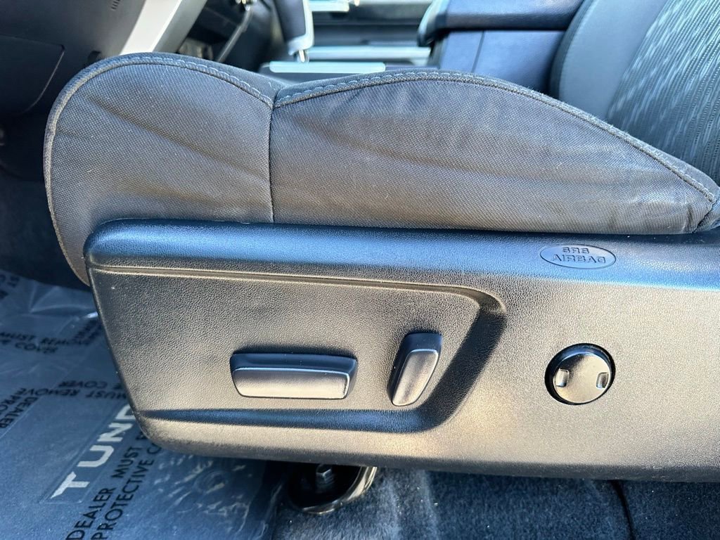 Used 2018 Toyota Tundra SR5 w/ SR5 Upgrade Package image 13