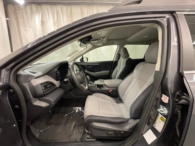 Used 2025 Subaru Outback Premium AWD/4WD image 10