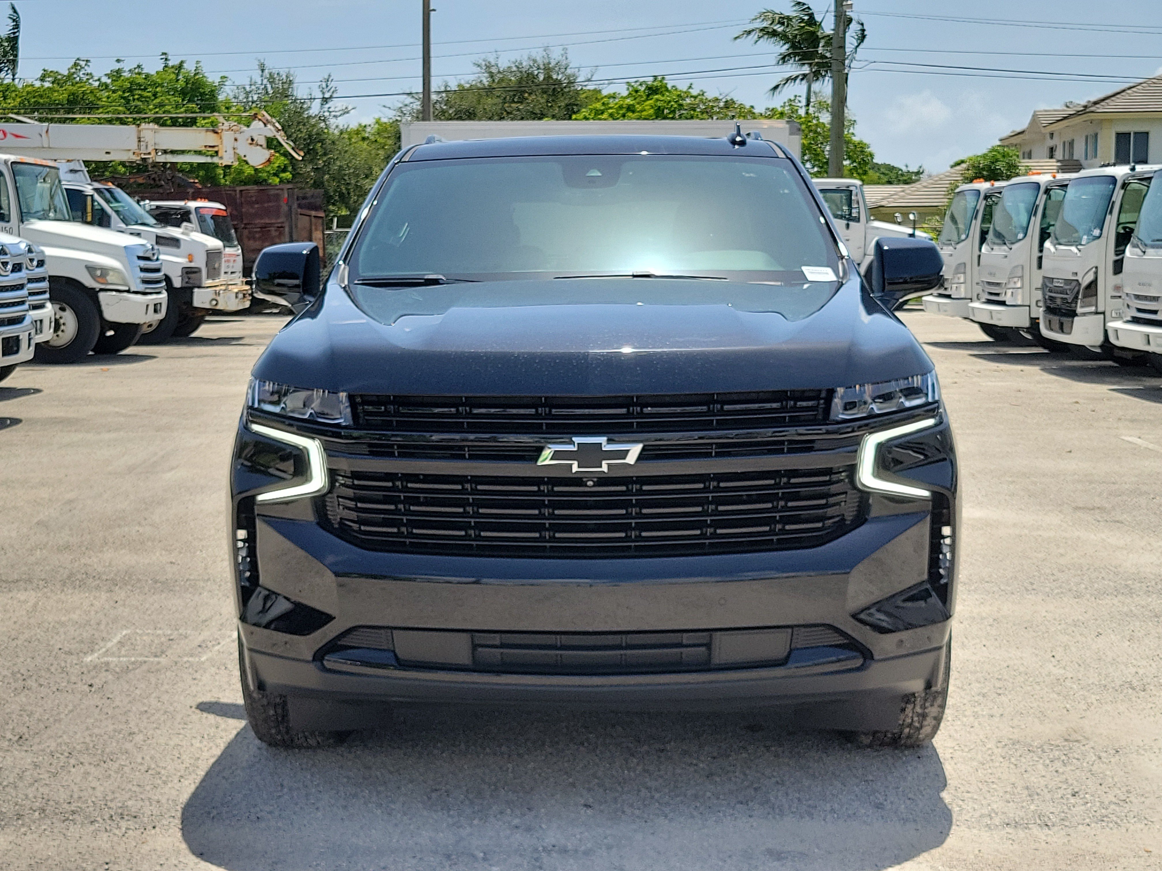Used 2023 Chevrolet Suburban RST w/ Luxury Package RWD image 8