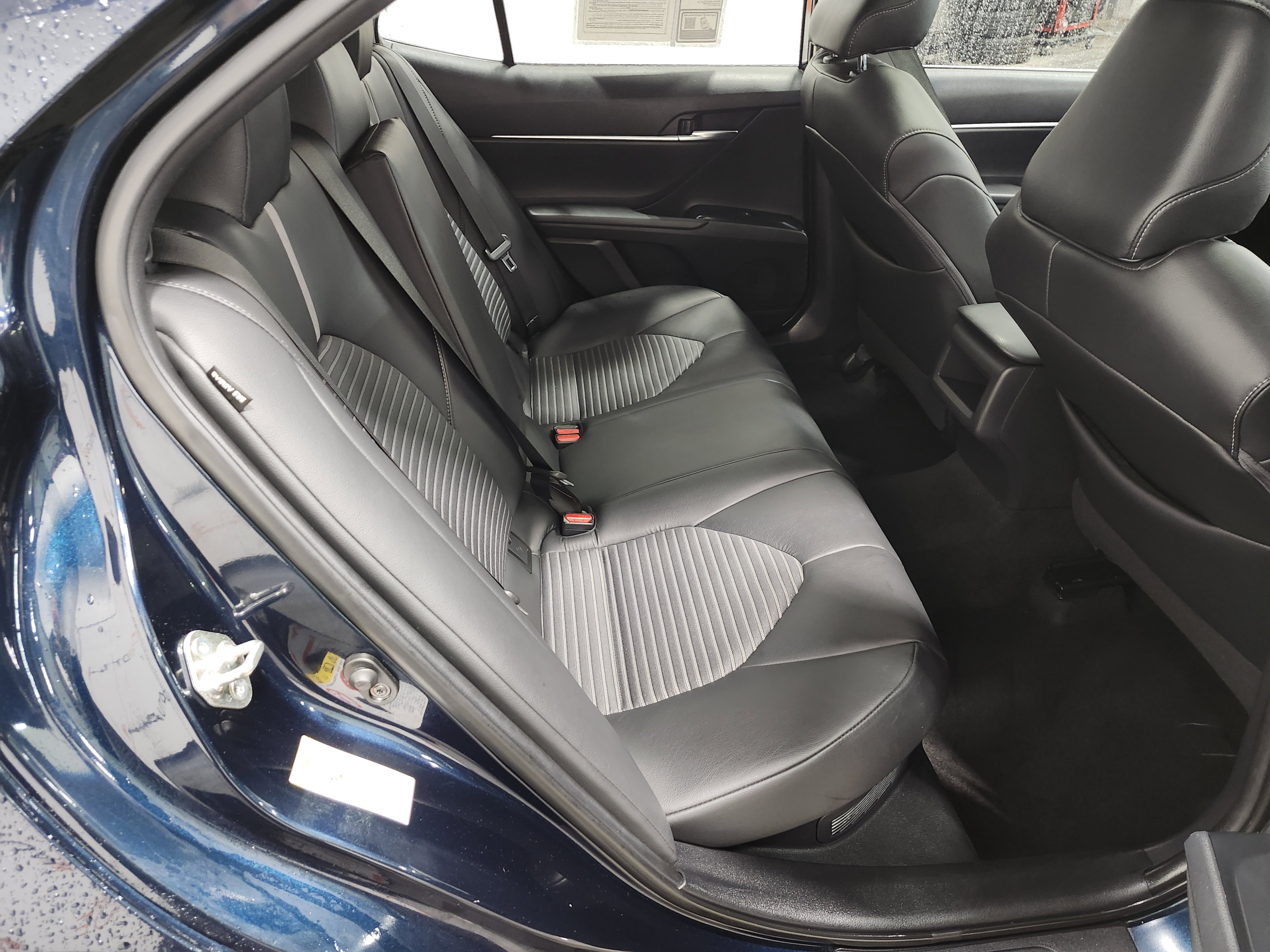 Used 2018 Toyota Camry SE w/ Audio Package image 21