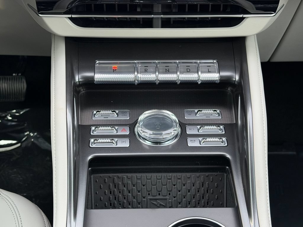 New 2026 Lincoln Nautilus Hybrid AWD/4WD image 11