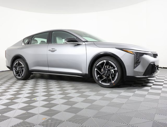 New 2025 Kia K4 GT-Line w/ GT-Line Sunroof Package image 3