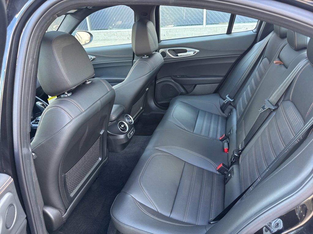 New 2025 Alfa Romeo Giulia AWD w/ Driving Assist Package image 19