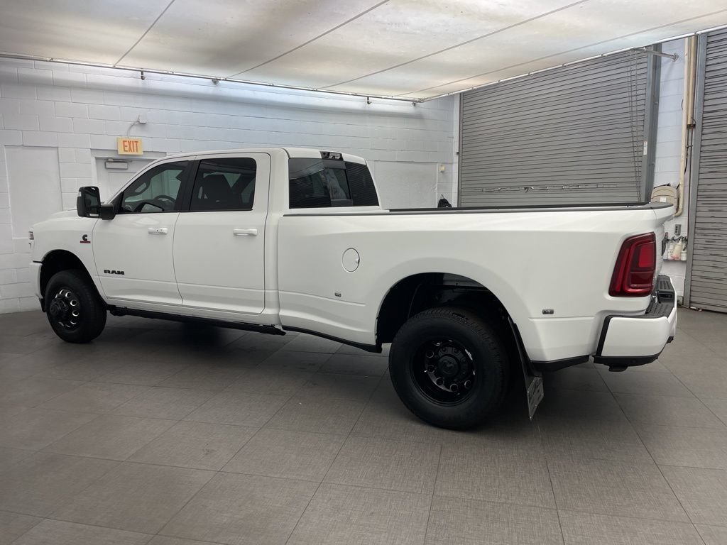 New 2026 RAM 3500 Laramie AWD/4WD image 8