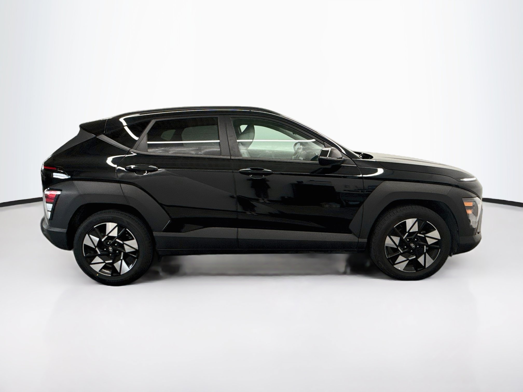 Used 2025 Hyundai Kona SEL FWD image 10