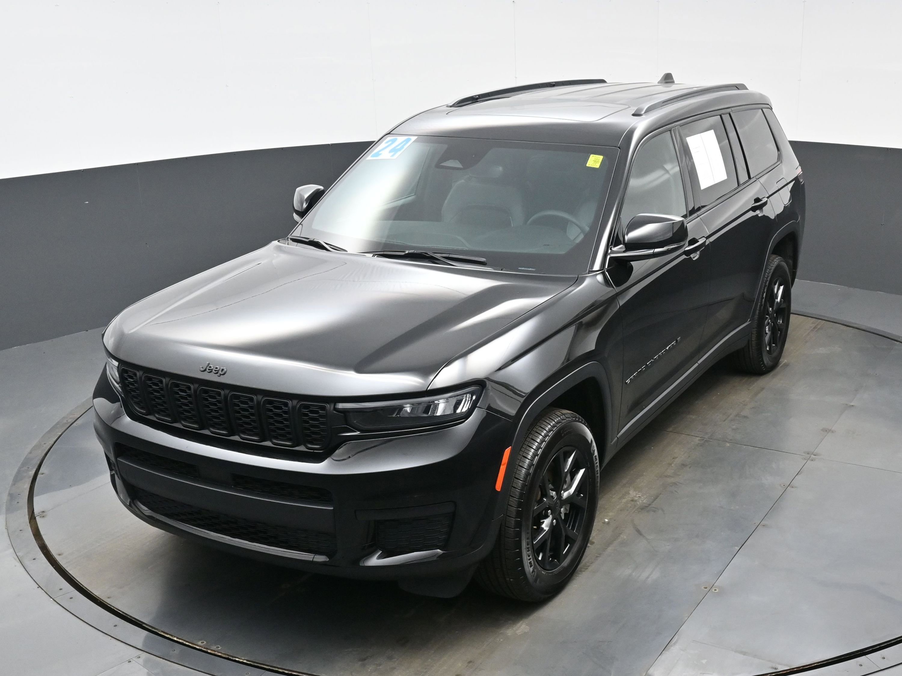 Used 2024 Jeep Grand Cherokee L Altitude image 33