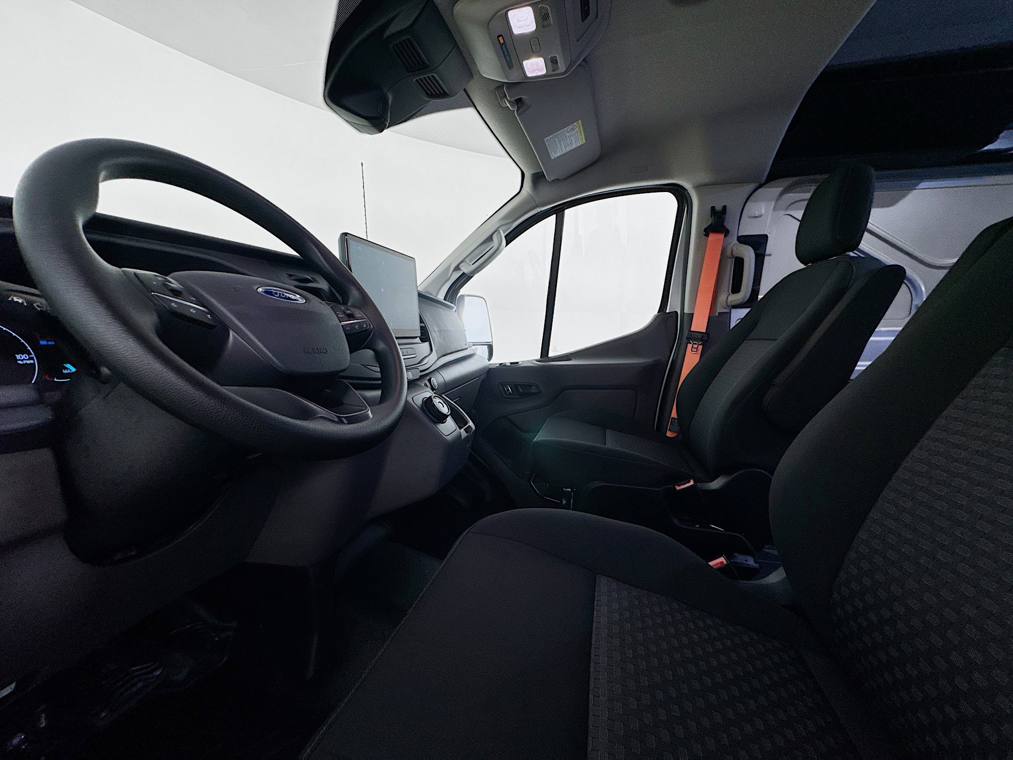 Used 2023 Ford E-Transit Low Roof image 21
