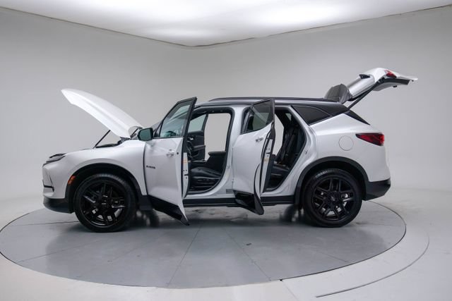 Used 2023 Chevrolet Blazer RS w/ Enhanced Convenience Package FWD image 19