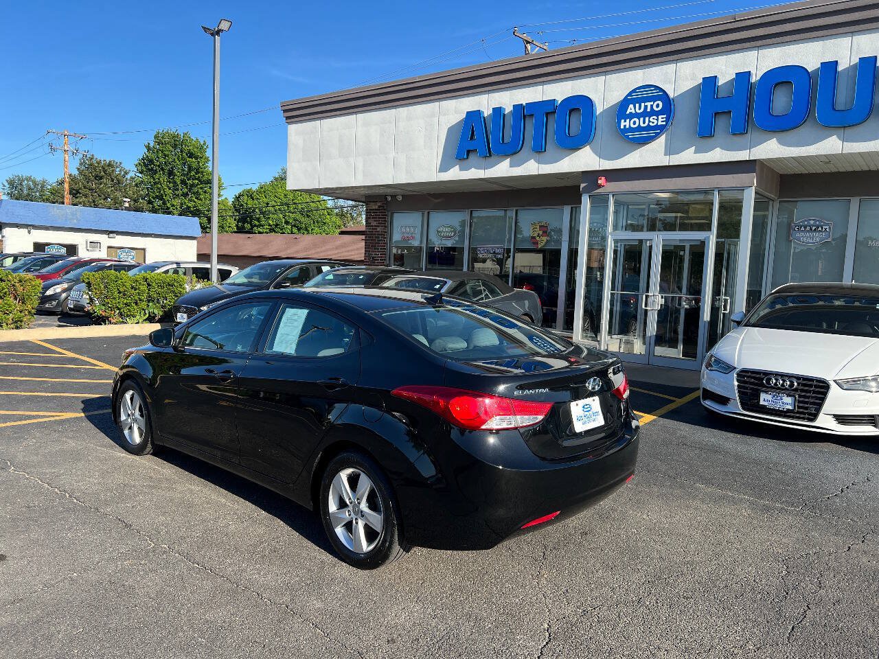 Used 2013 Hyundai Elantra GLS w/ Preferred Pkg FWD image 11