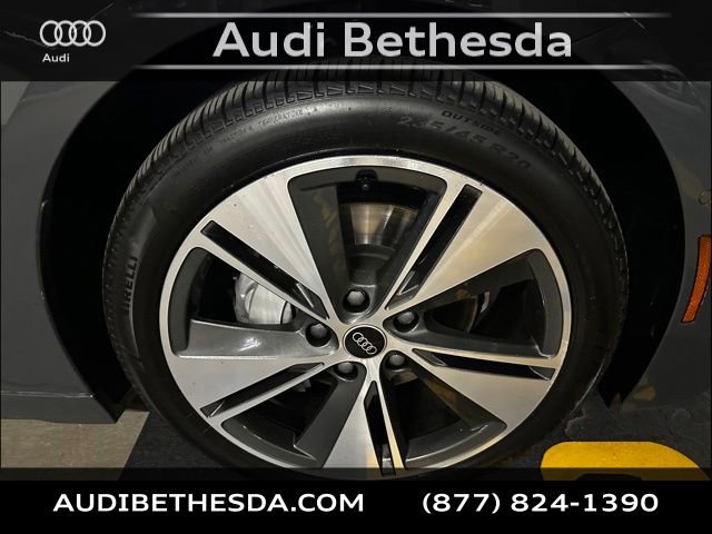 Certified 2025 Audi A6 e-tron Premium Plus w/ Premium Plus RWD image 9