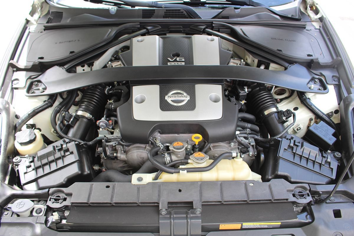 Used 2019 Nissan 370Z Touring Sport RWD image 41