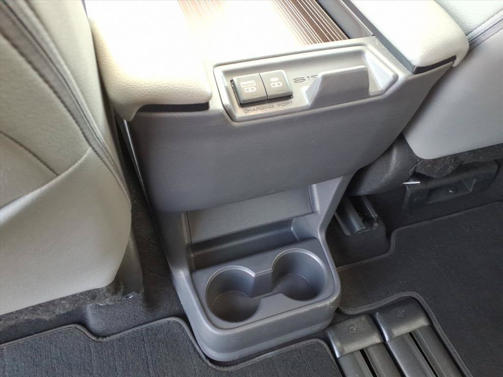 Certified 2023 Toyota Sienna XLE FWD image 15