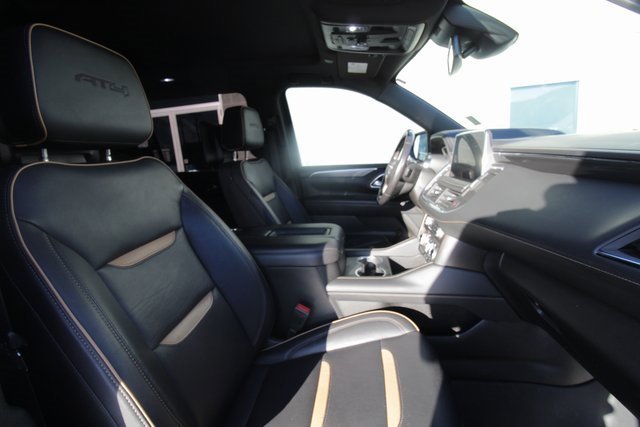 Used 2023 GMC Yukon XL AT4 w/ Technology Package image 39