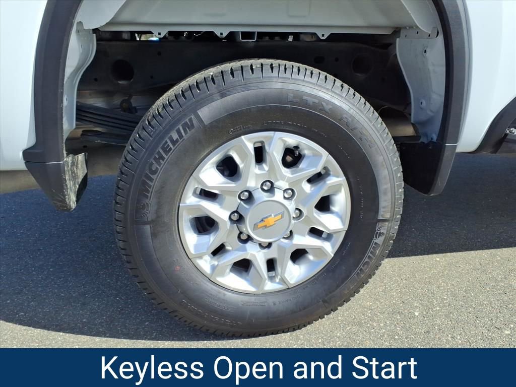 Certified 2025 Chevrolet Silverado 2500 LT AWD/4WD image 30