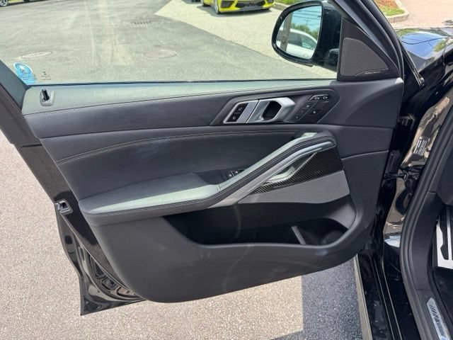 Used 2022 BMW X6 M50i w/ Premium Package AWD/4WD image 19