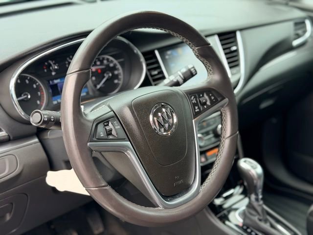 Used 2021 Buick Encore Preferred image 8