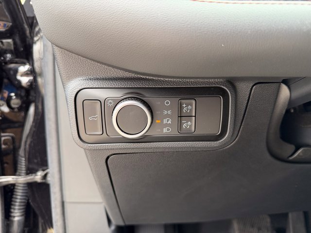 Used 2025 Ford Explorer Active image 8