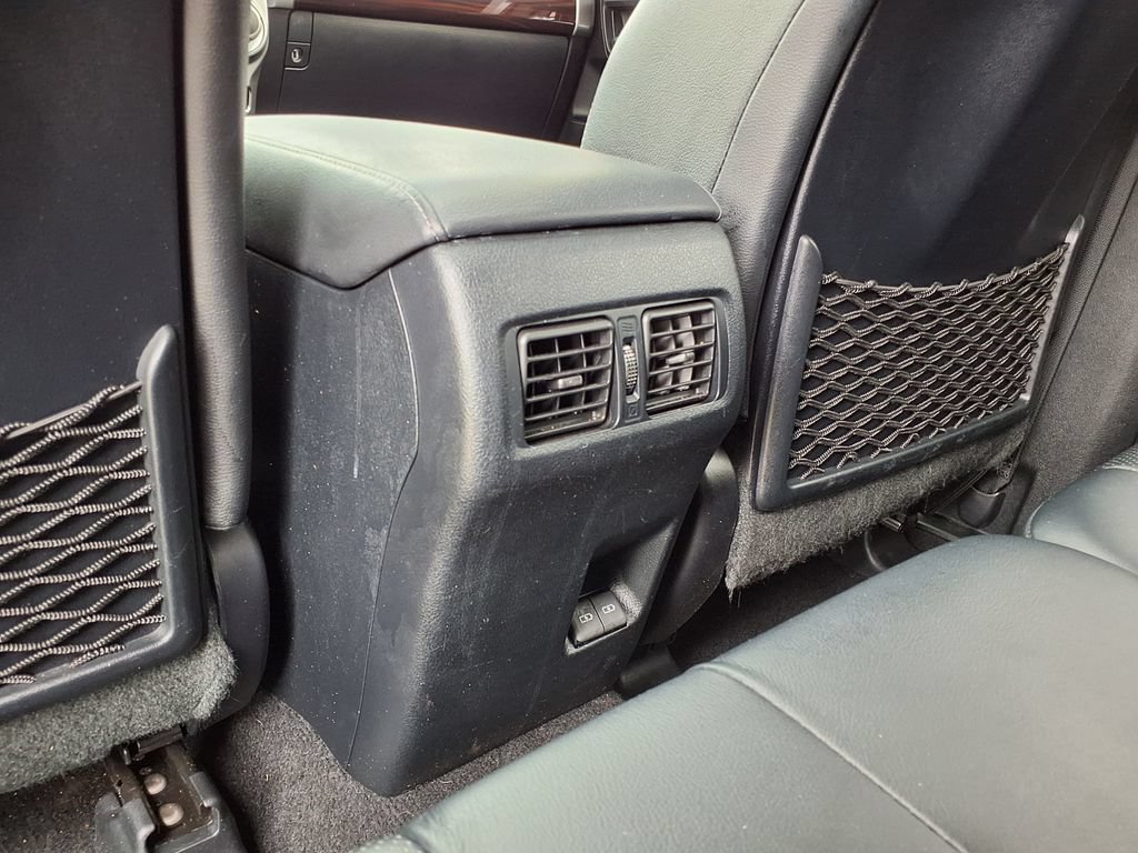 Used 2024 Toyota 4Runner Limited AWD/4WD image 23
